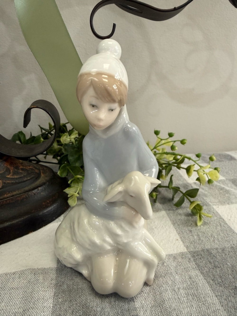 Vintage Lladro “Shepard Boy with Lamb” * Retired*